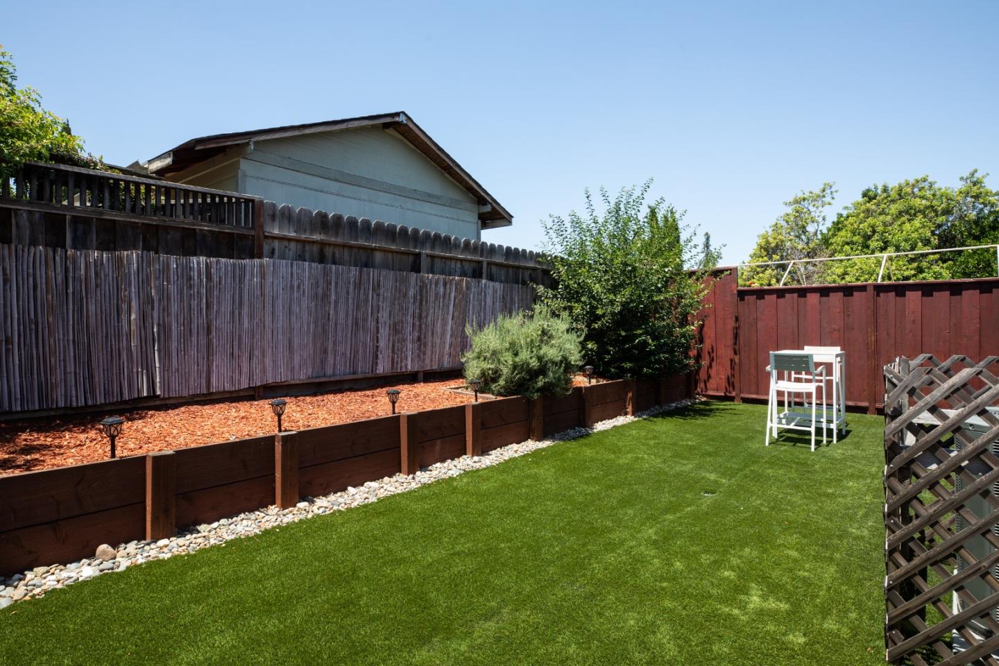 1521 Hearthstone DR