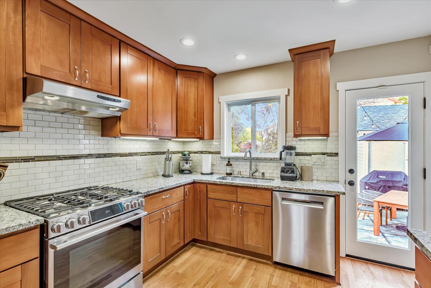 745 Willow Glen WAY