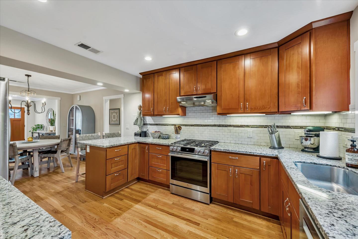 745 Willow Glen WAY
