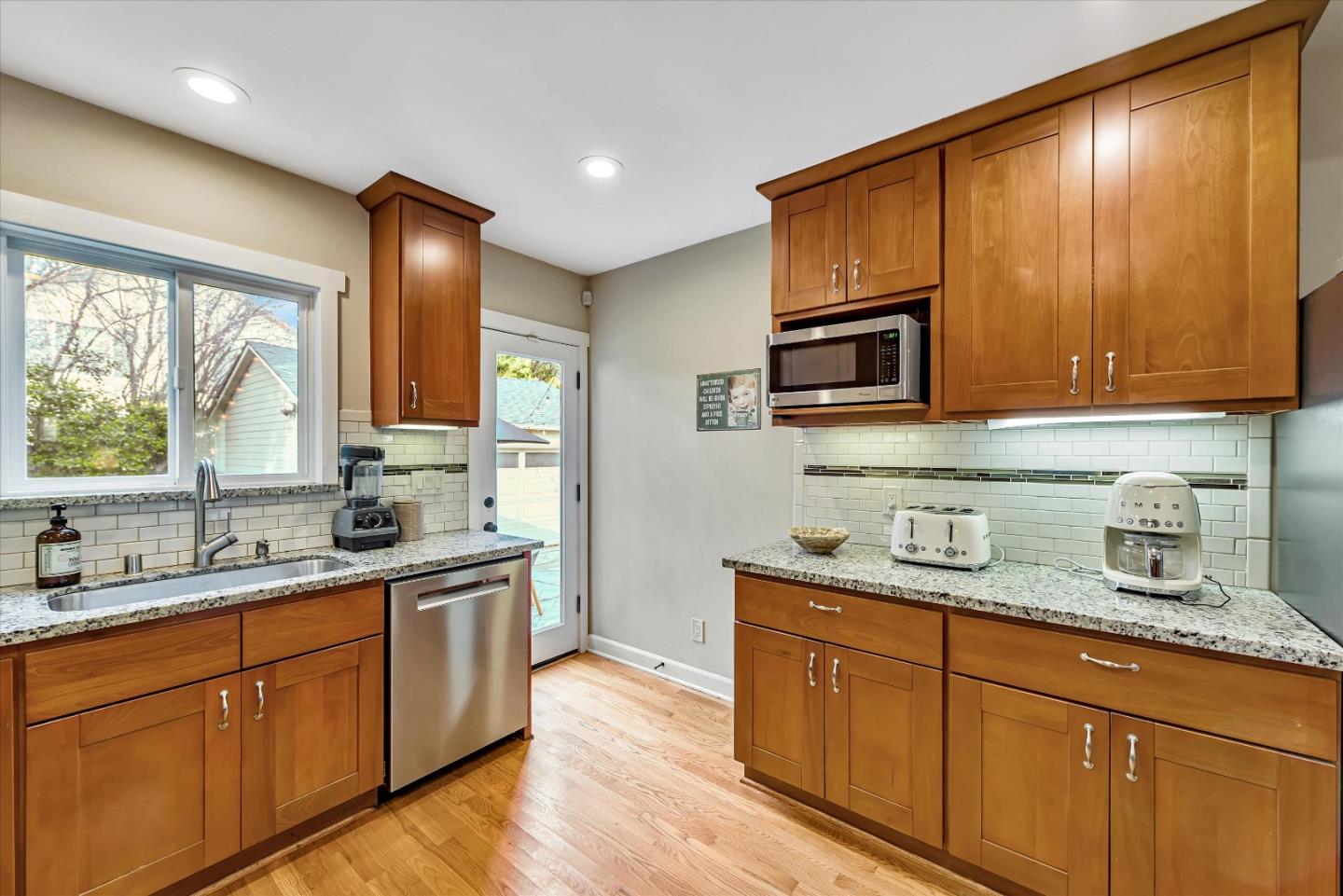 745 Willow Glen WAY