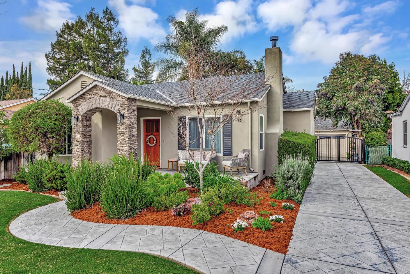 745 Willow Glen WAY