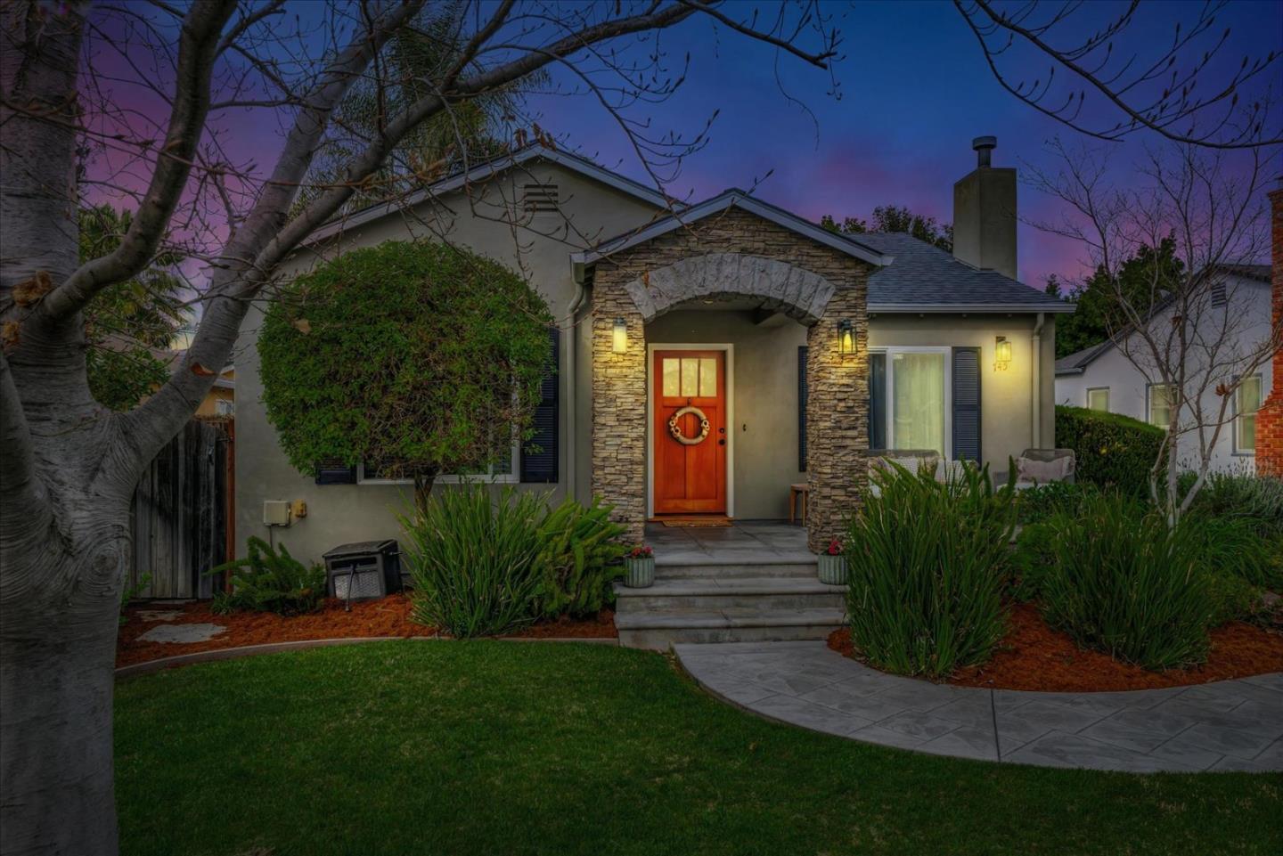 745 Willow Glen WAY