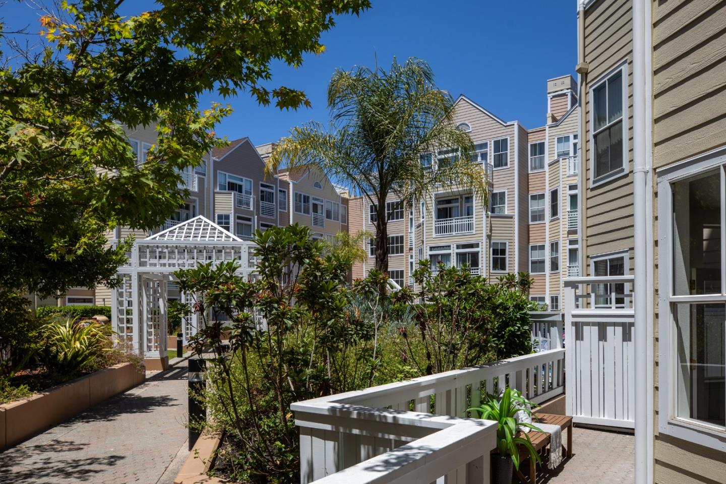 550 Ortega Avenue B123