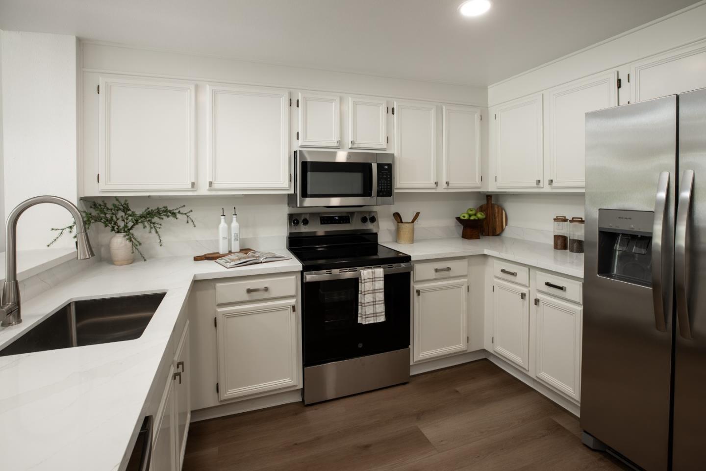 550 Ortega Avenue B123