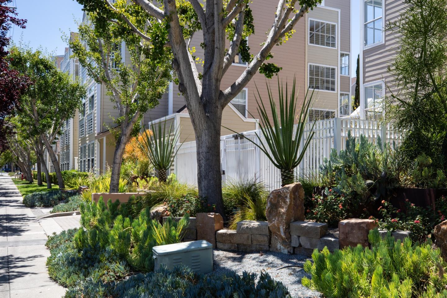 550 Ortega Avenue B123