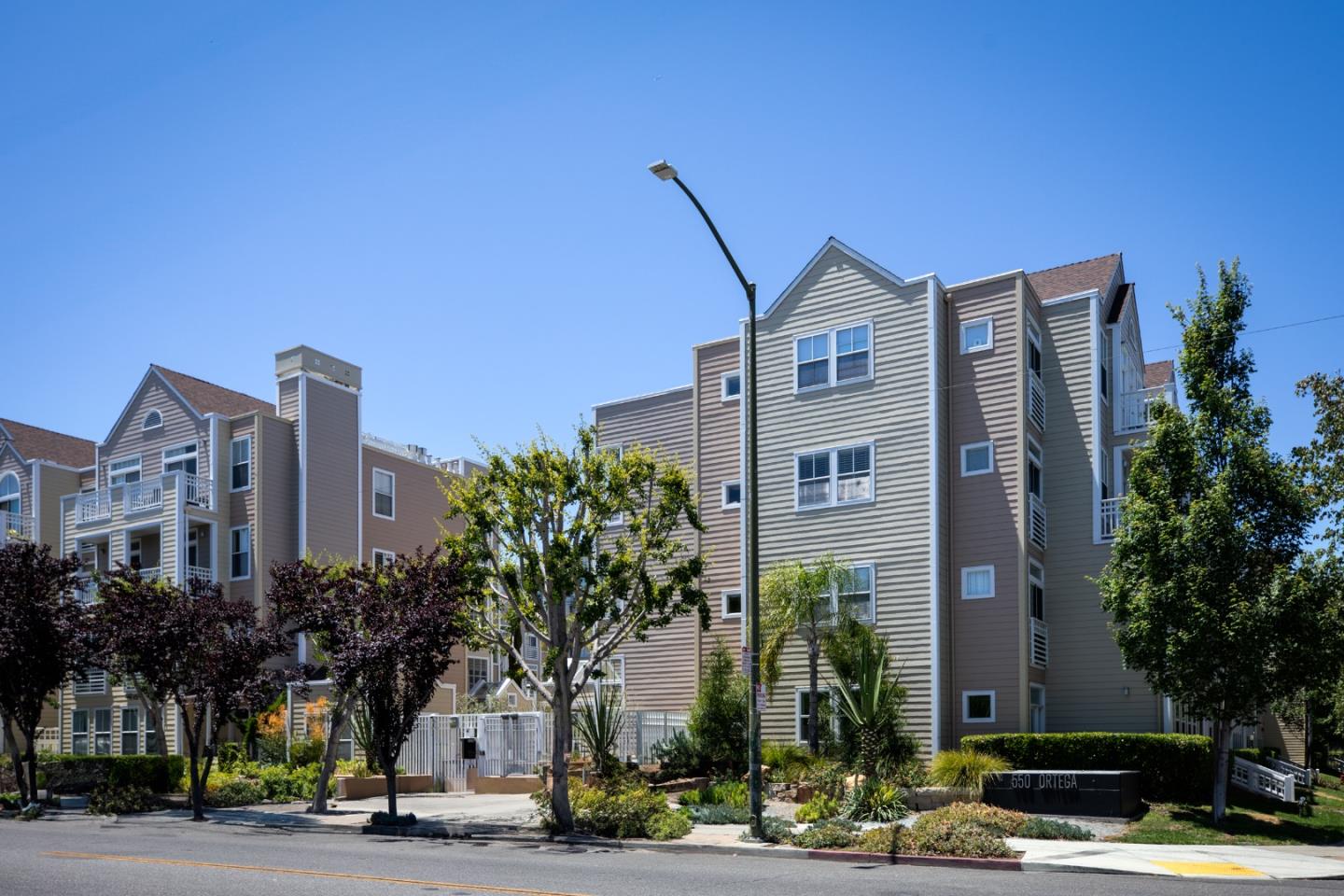 550 Ortega Avenue B123