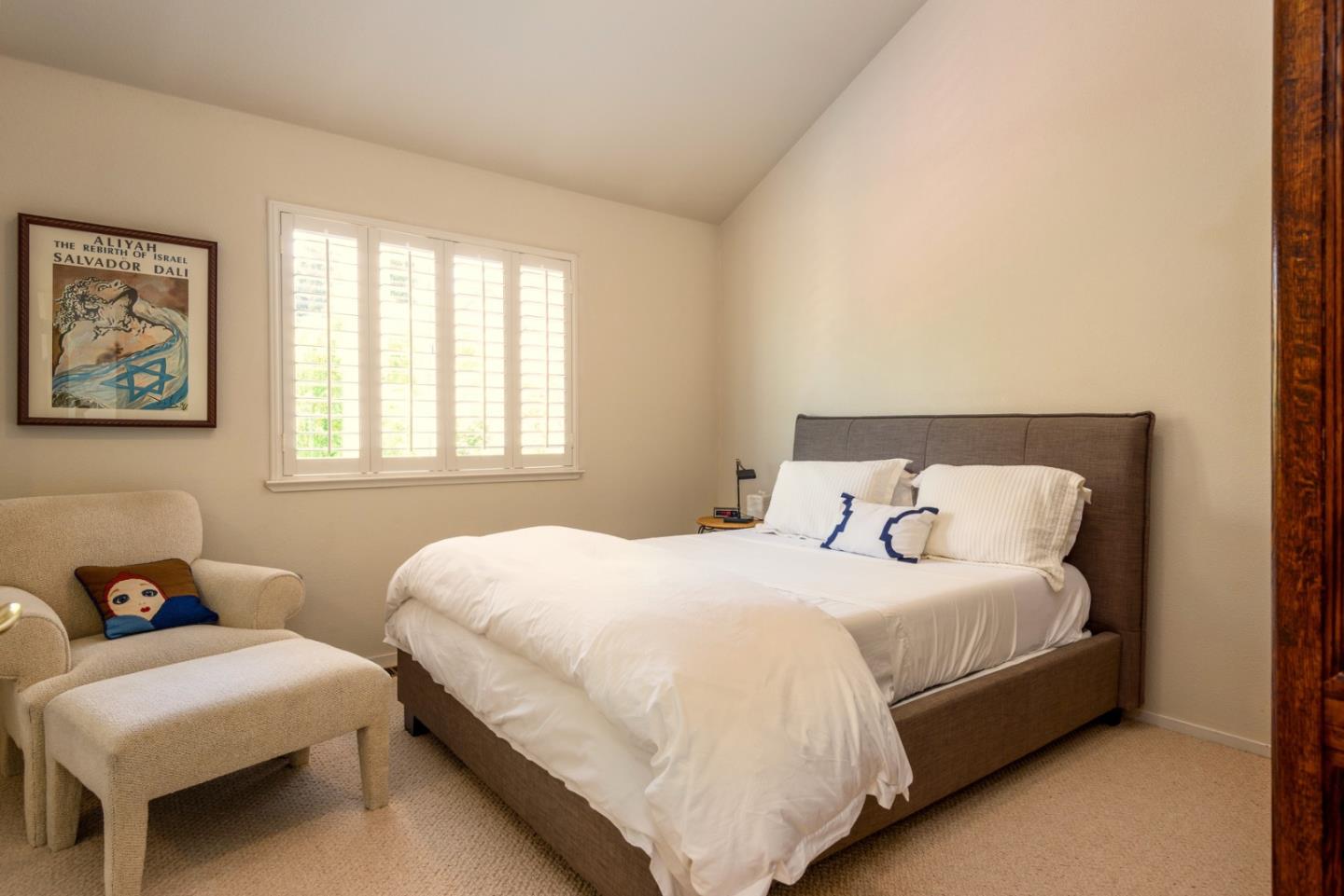 1931 Kentfield Avenue