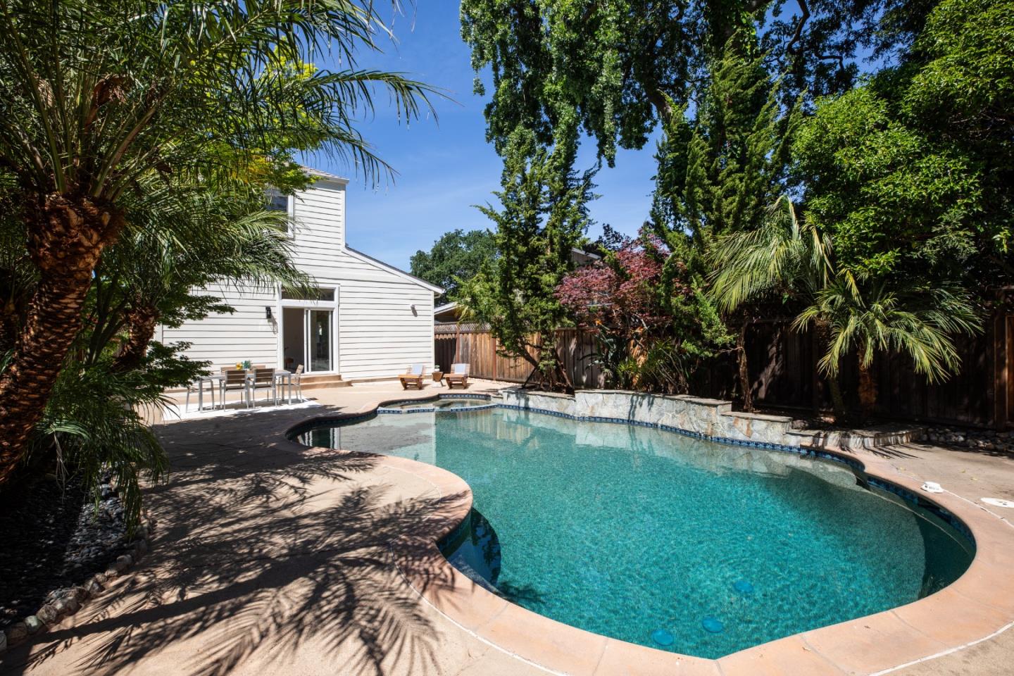 1023 Roosevelt Avenue