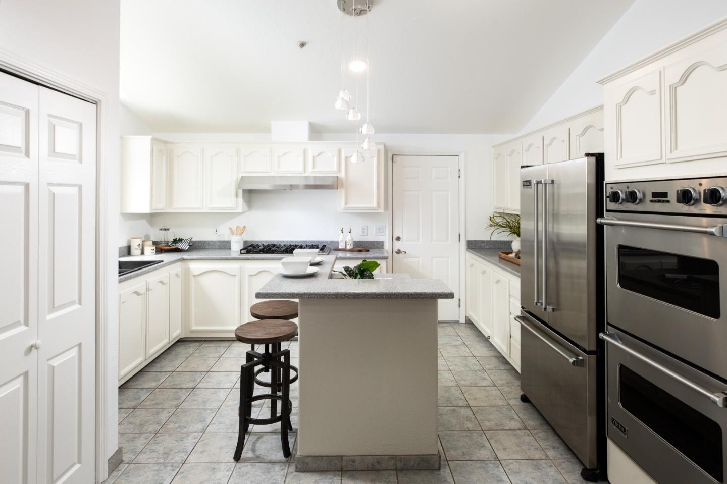 1023 Roosevelt Avenue