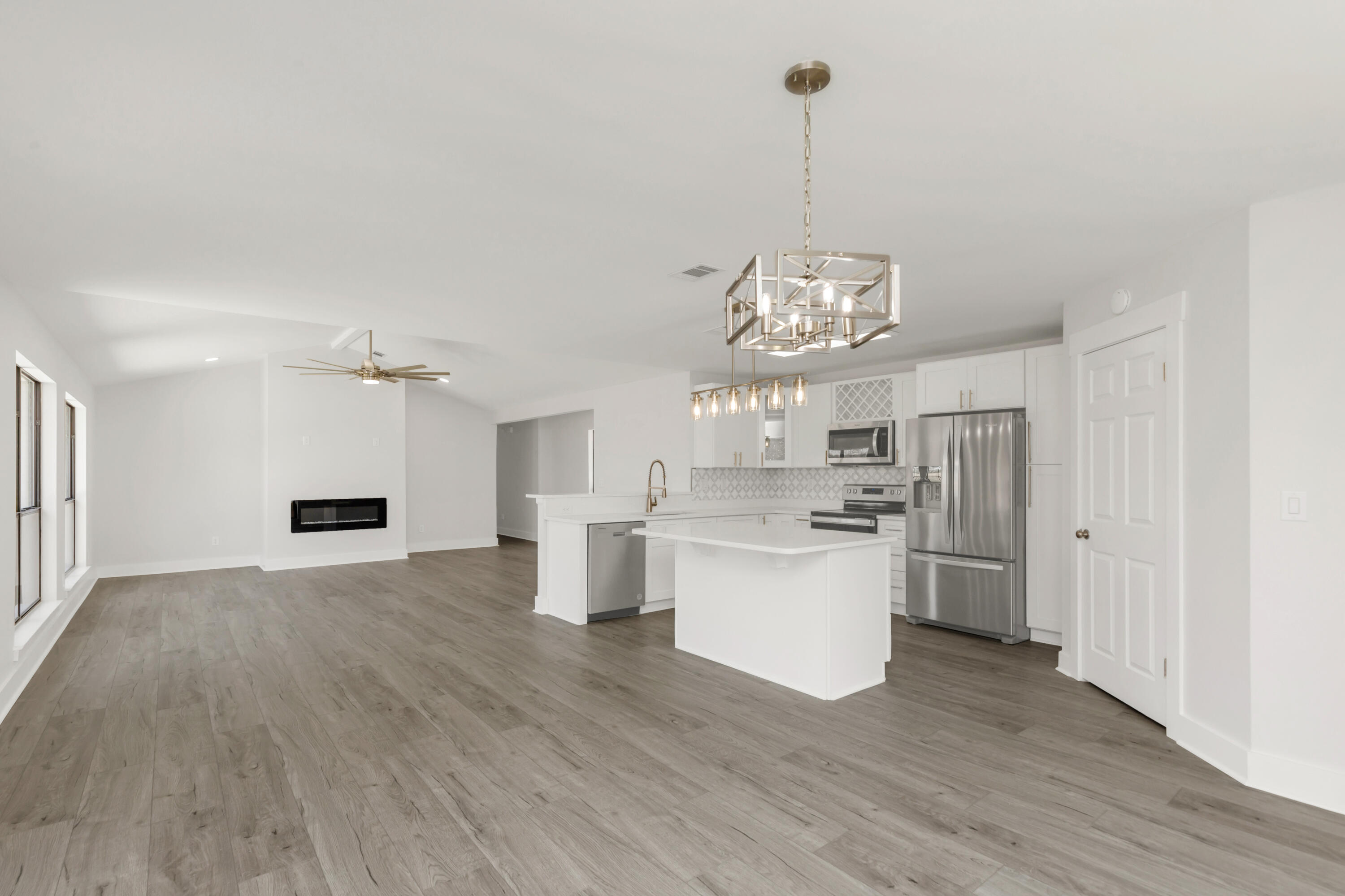 197 Kel-Wen Circle, Kel-wen