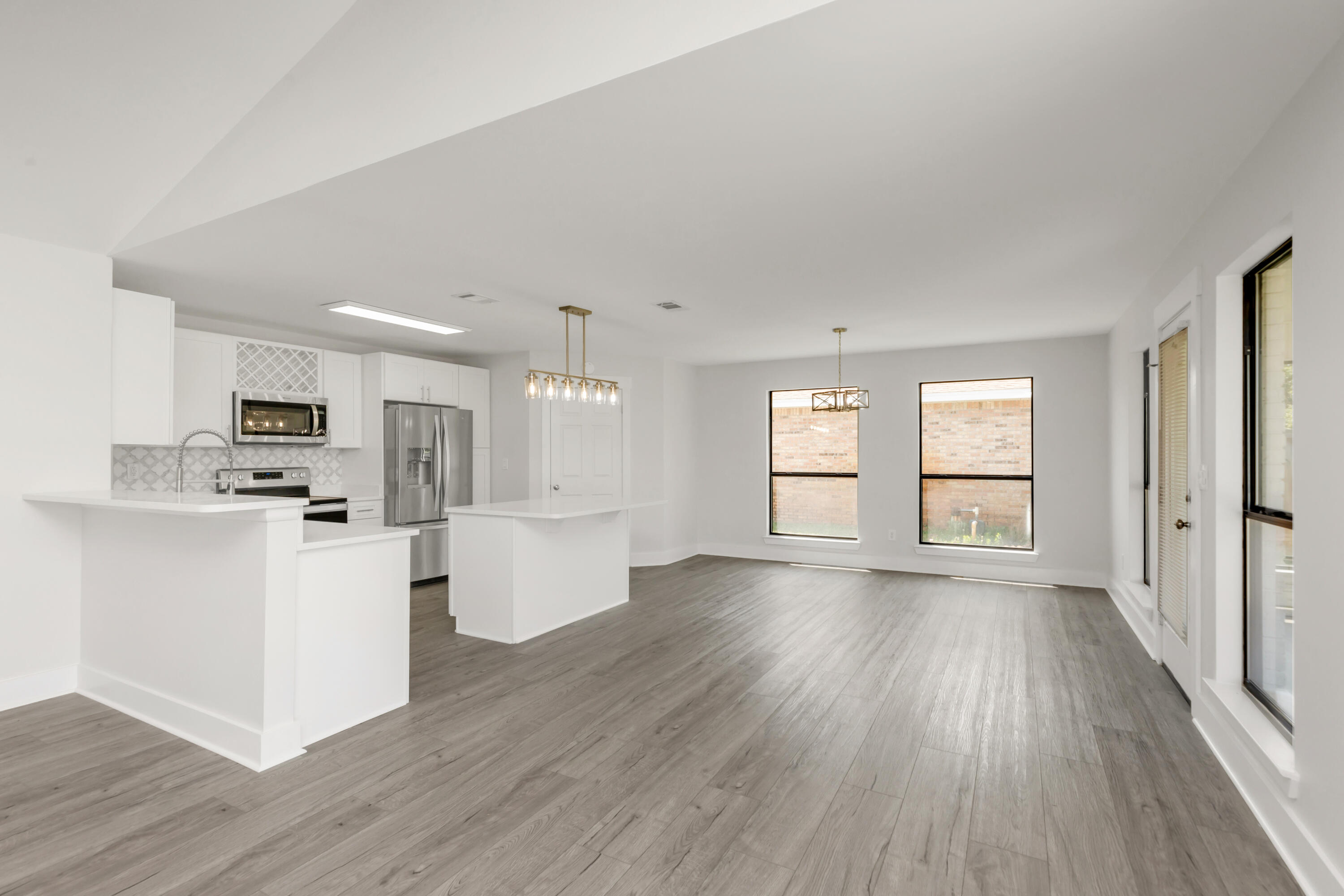 197 Kel-Wen Circle, Kel-wen