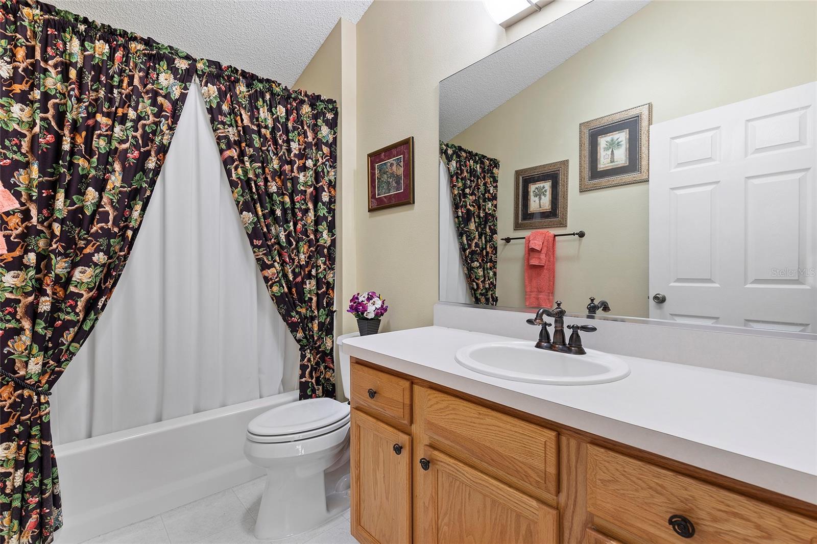 8394 SE 173RD HENDRICKS LN