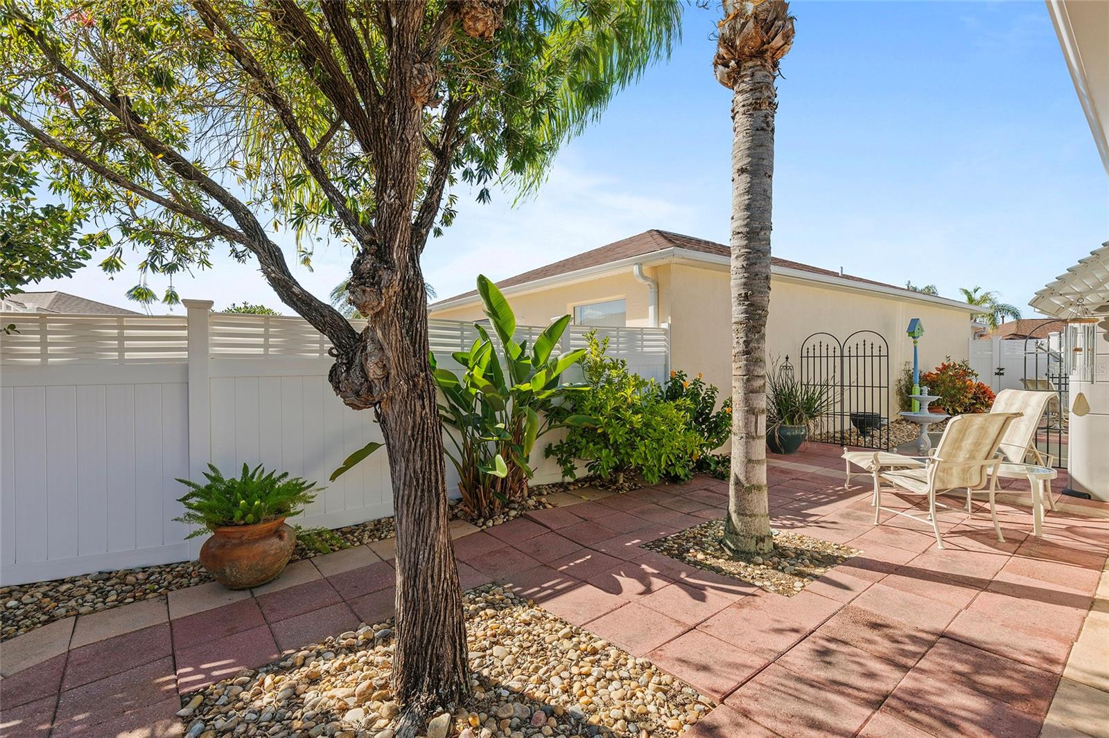 8394 SE 173RD HENDRICKS LN