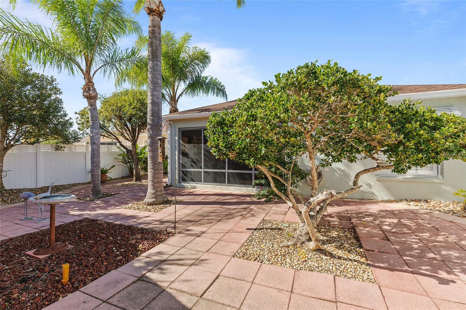 8394 SE 173RD HENDRICKS LN