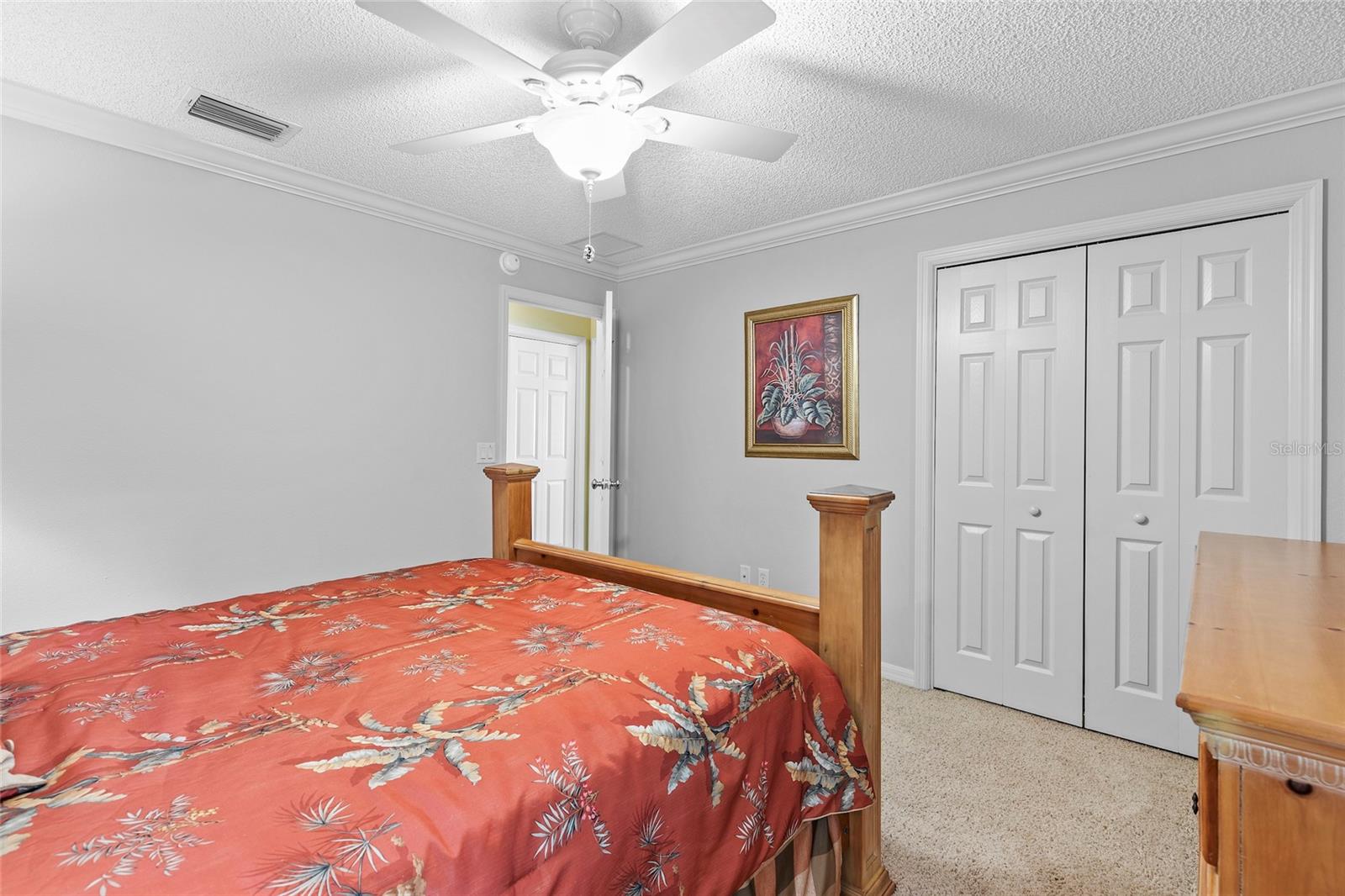 598 KINGSTON WAY