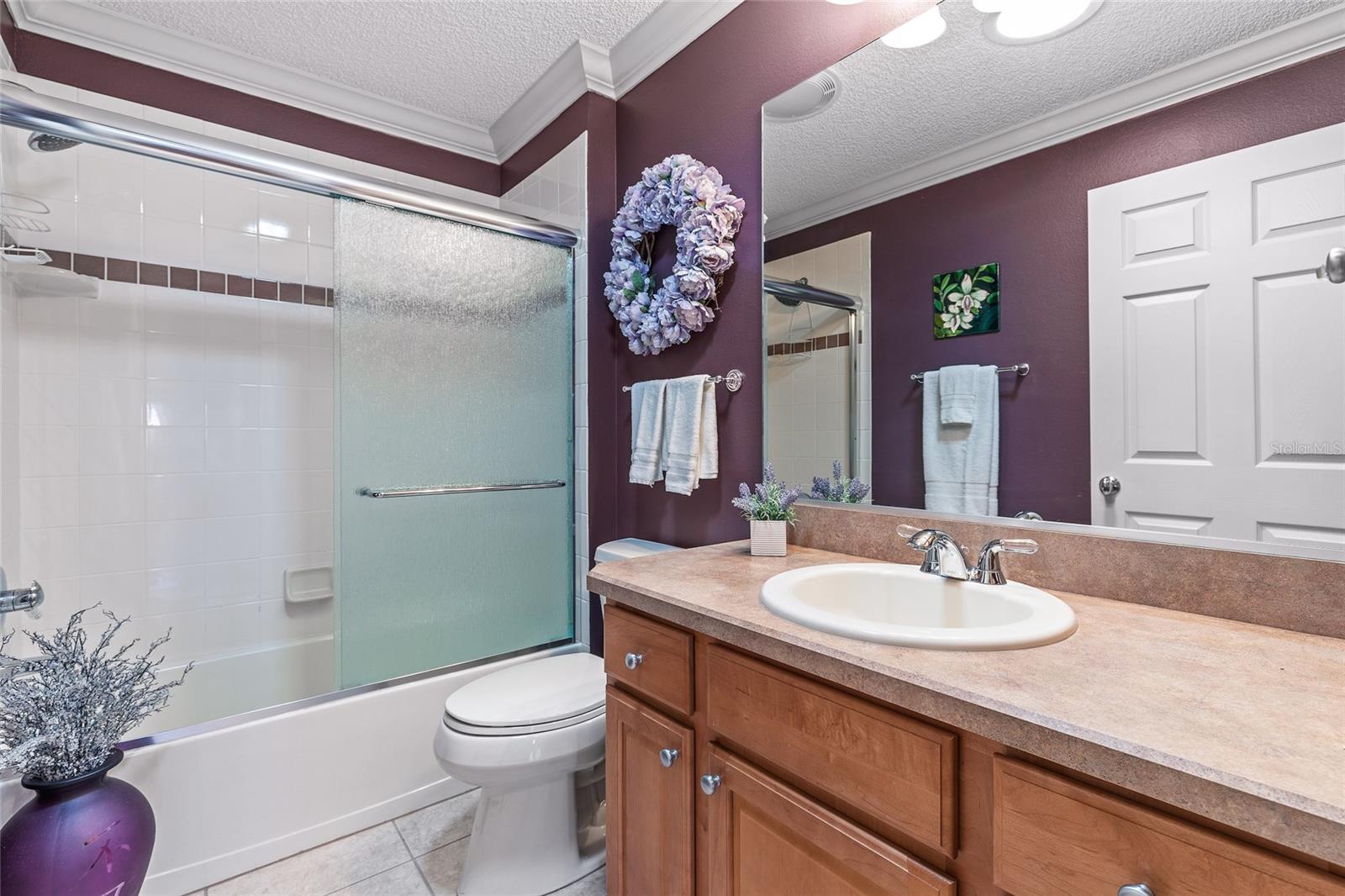 598 KINGSTON WAY