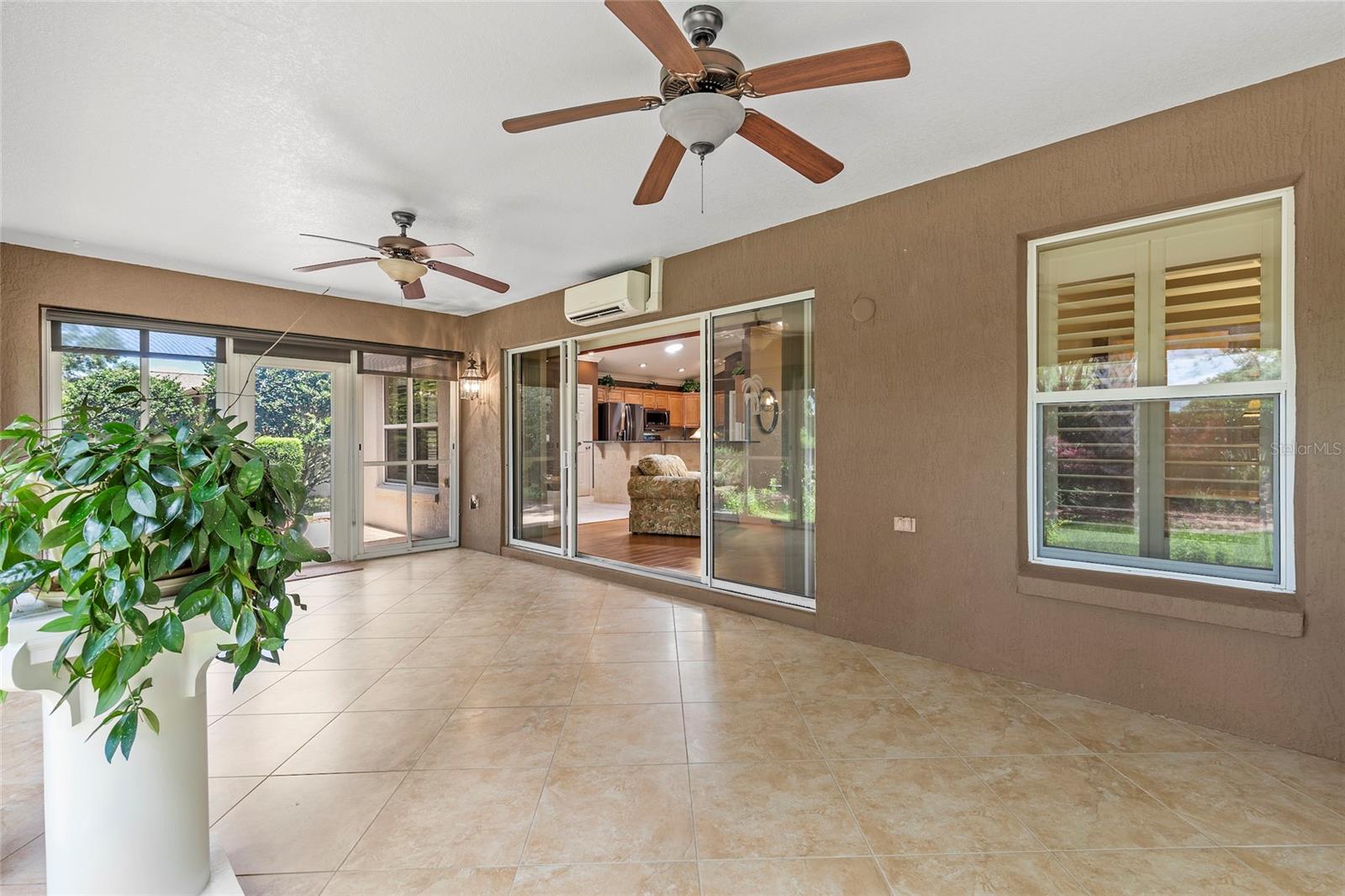 598 KINGSTON WAY