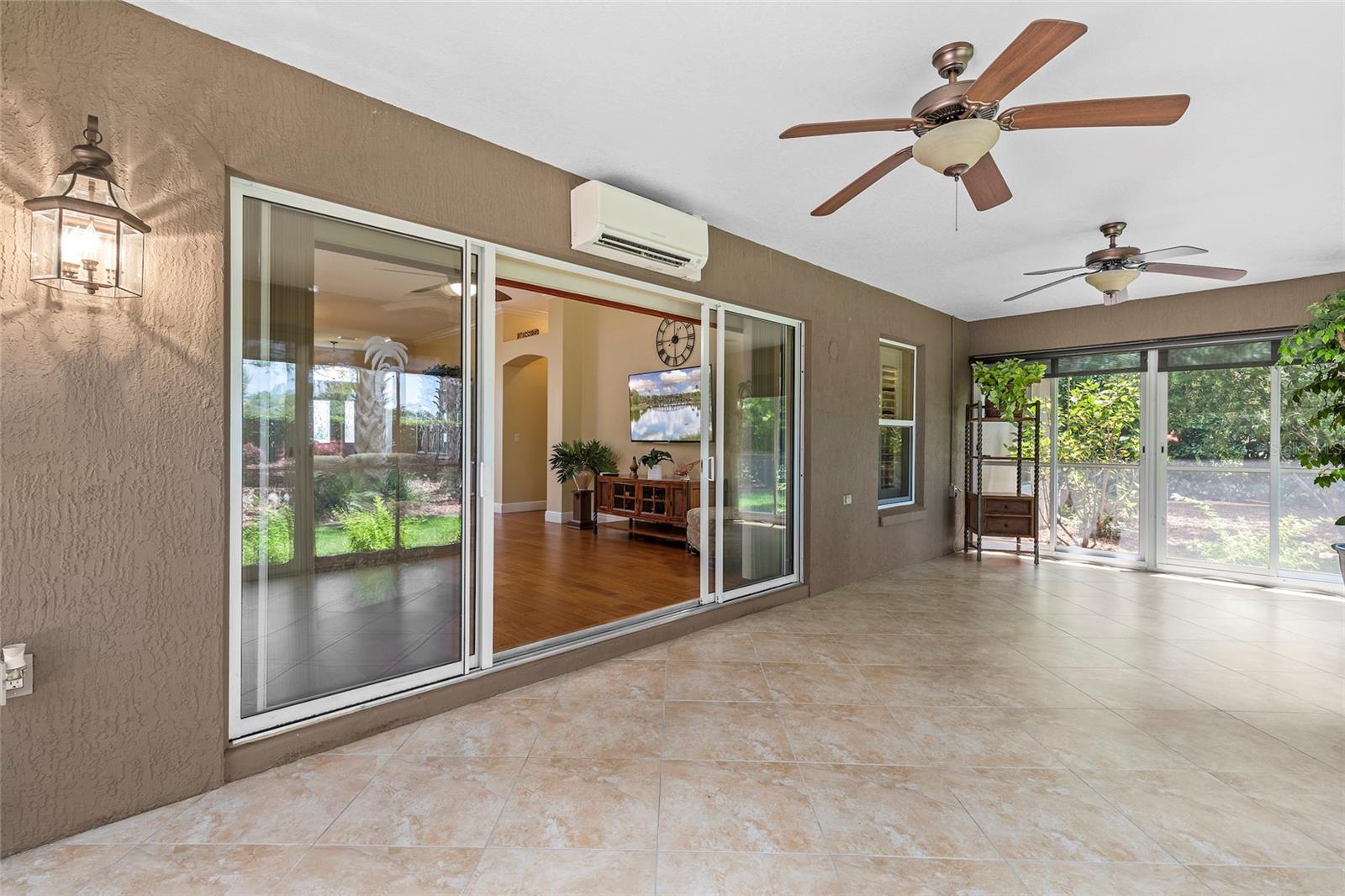 598 KINGSTON WAY