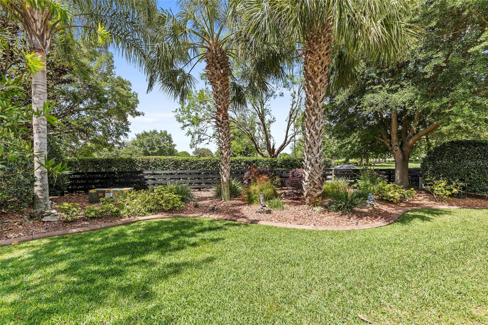 598 KINGSTON WAY