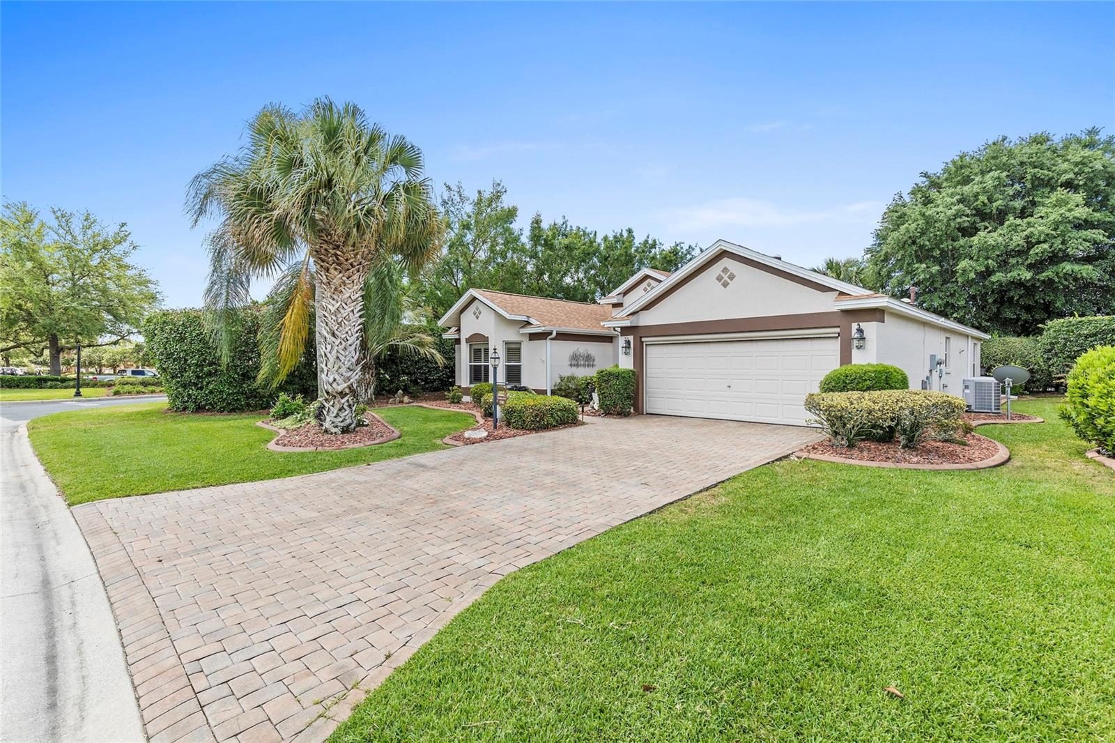 598 KINGSTON WAY