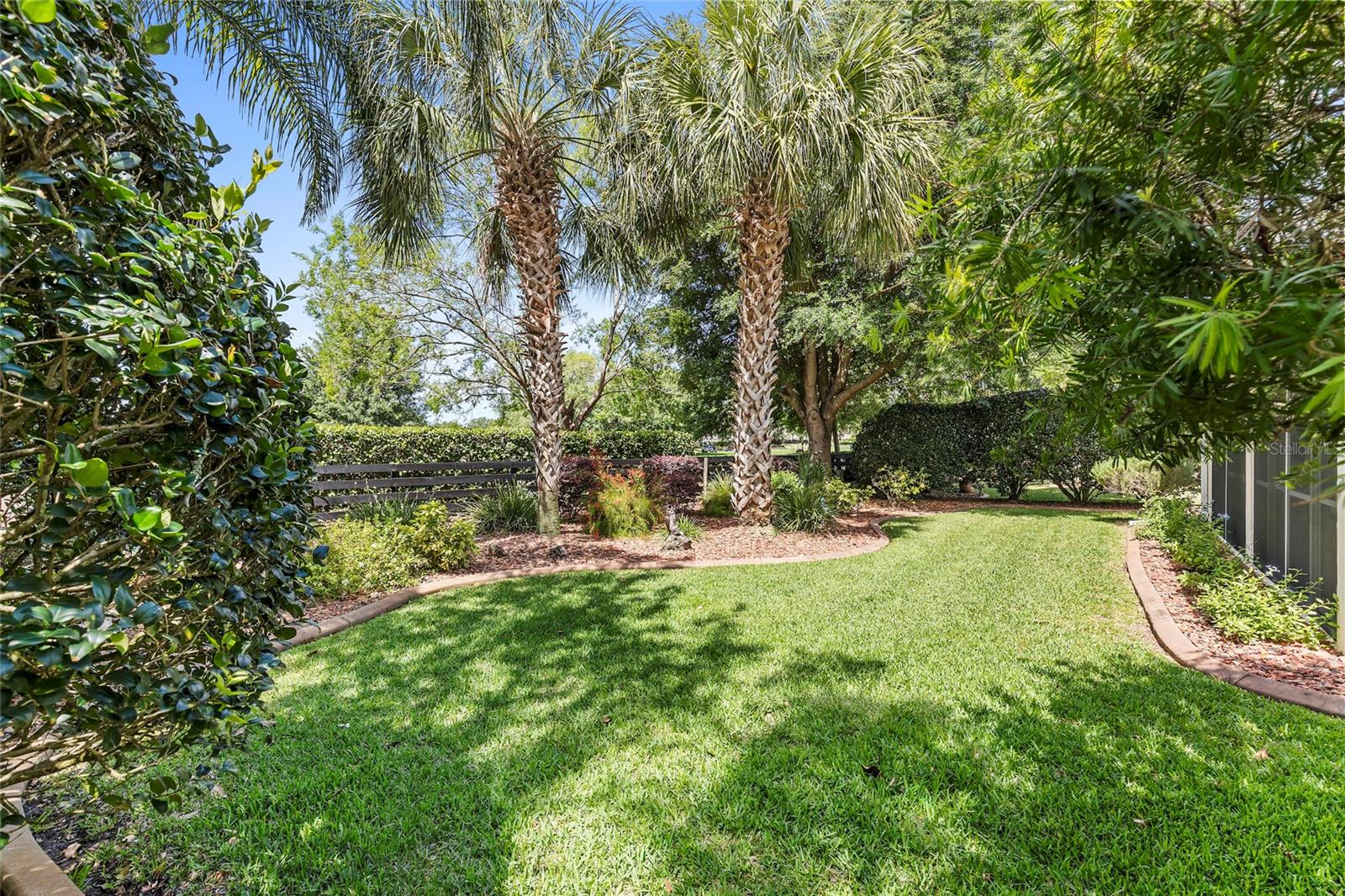 598 KINGSTON WAY