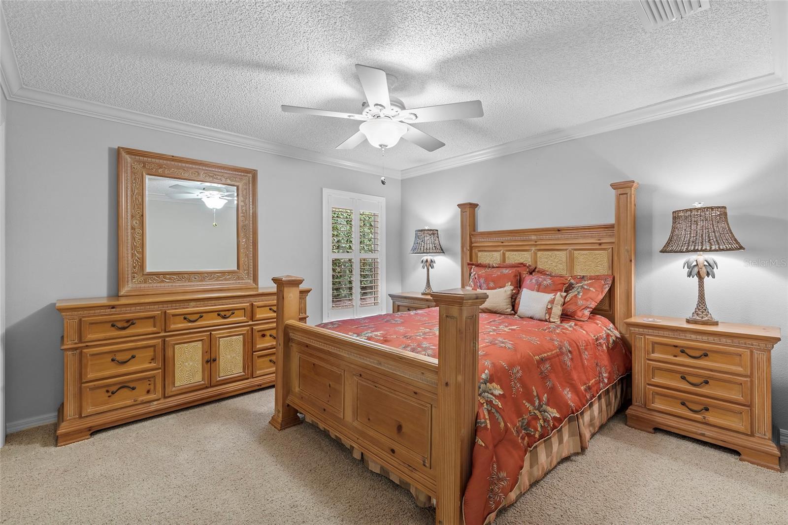 598 KINGSTON WAY