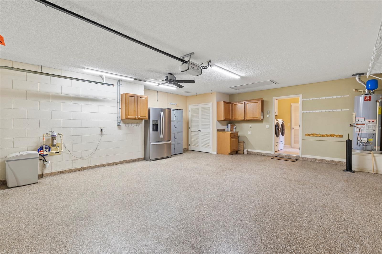 598 KINGSTON WAY