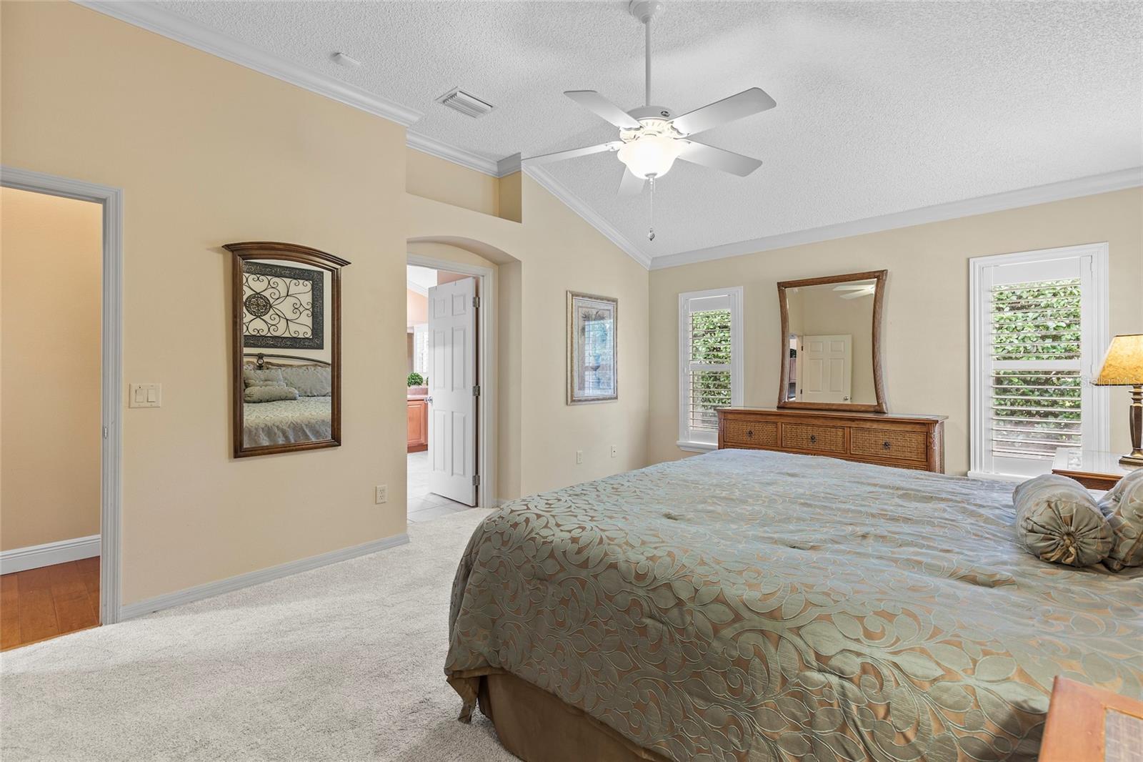 598 KINGSTON WAY