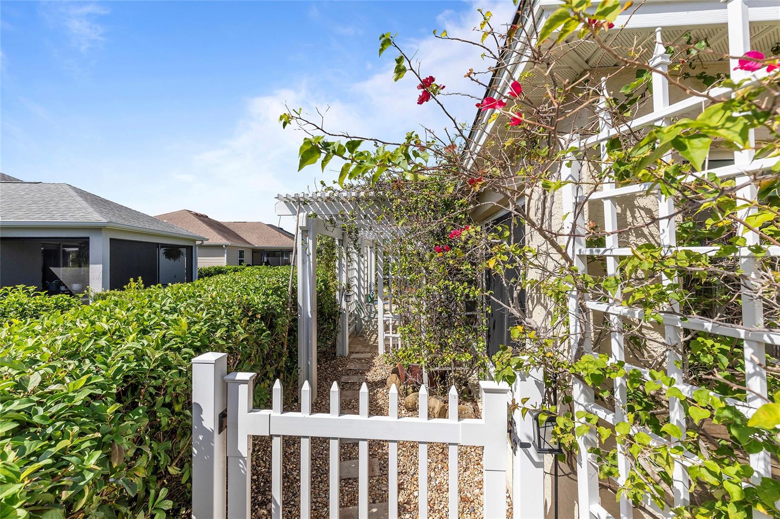 1102 DENICOLA DR