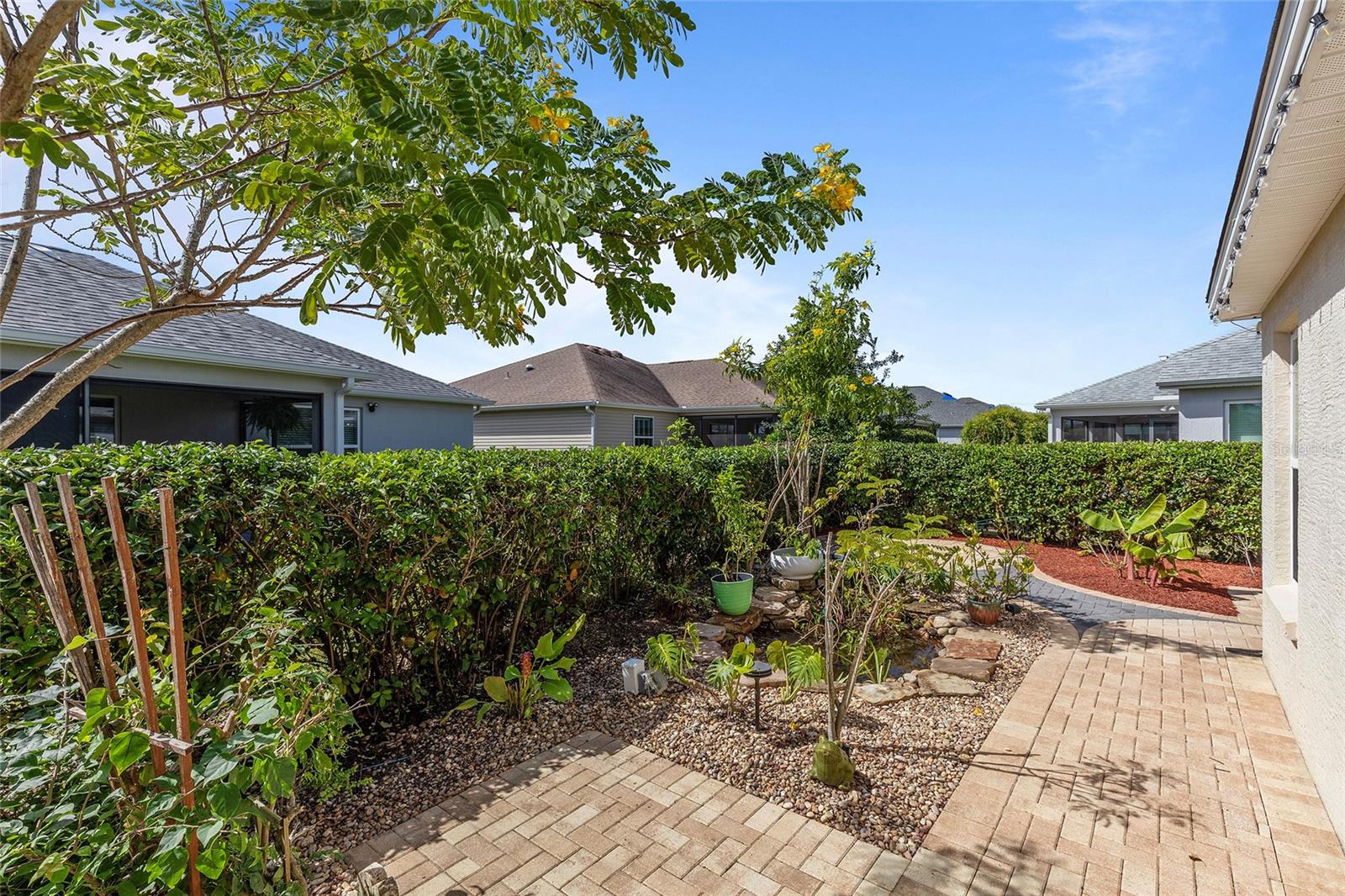 1102 DENICOLA DR