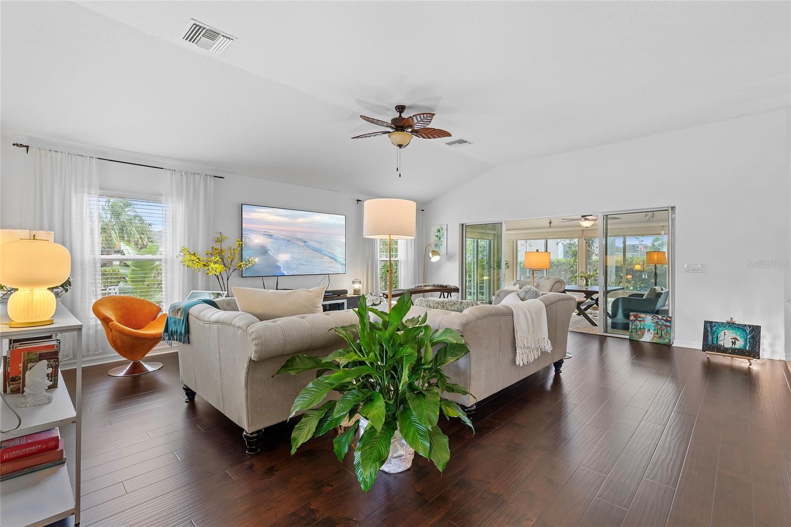 1102 DENICOLA DR