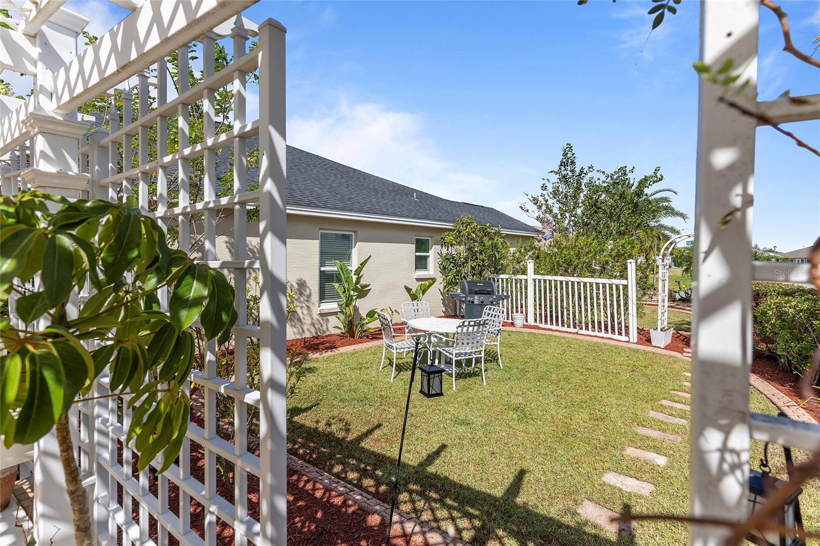 1102 DENICOLA DR