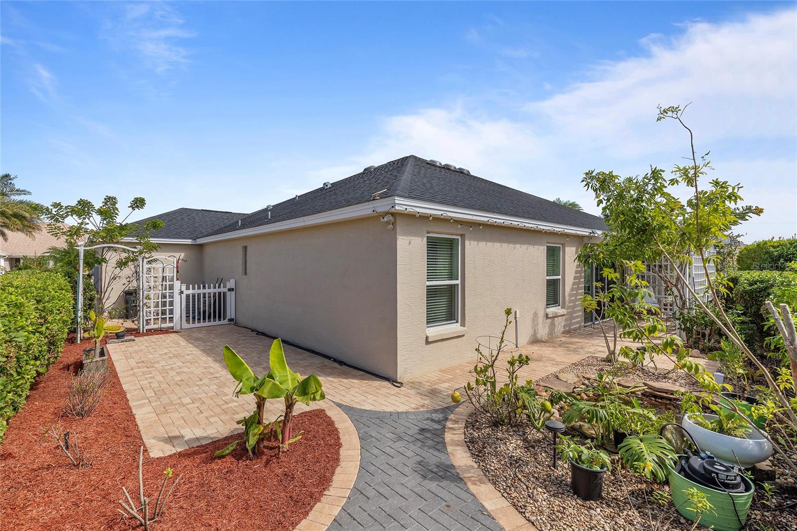 1102 DENICOLA DR