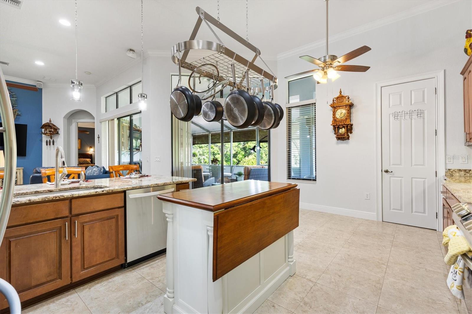 5233 FOUNTAIN WALK