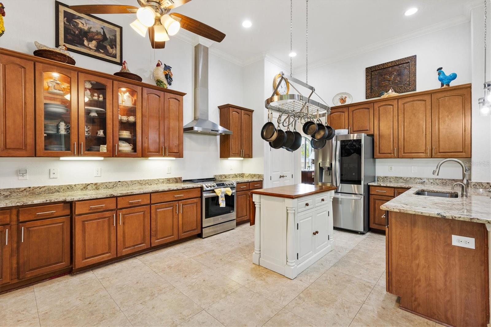 5233 FOUNTAIN WALK