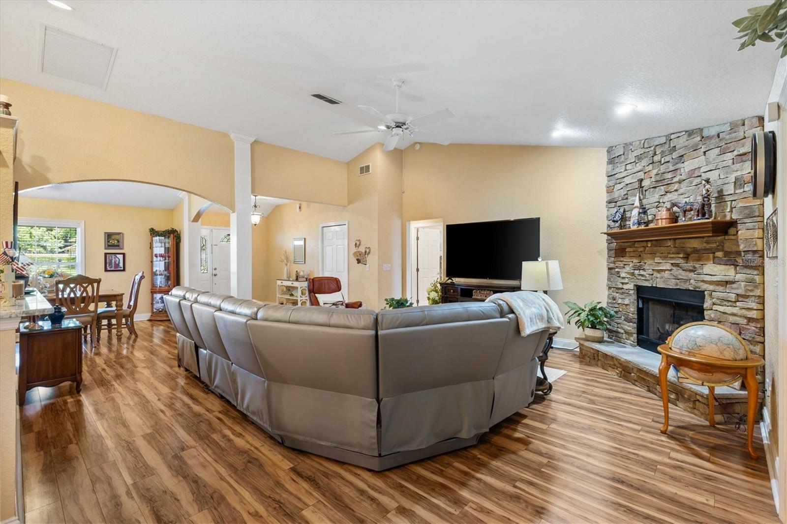 10405 SE 42ND TER