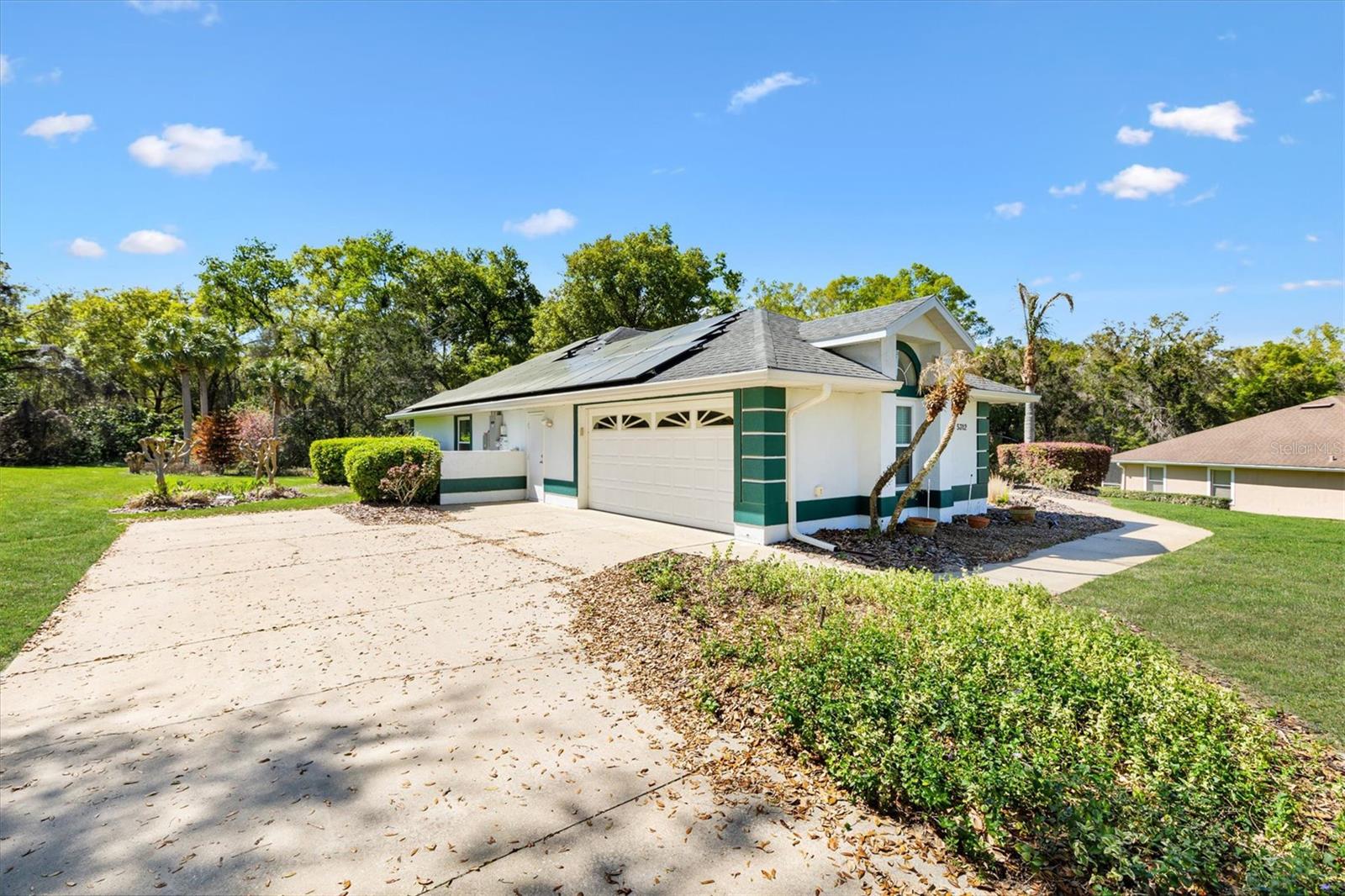 5312 GREENS DR