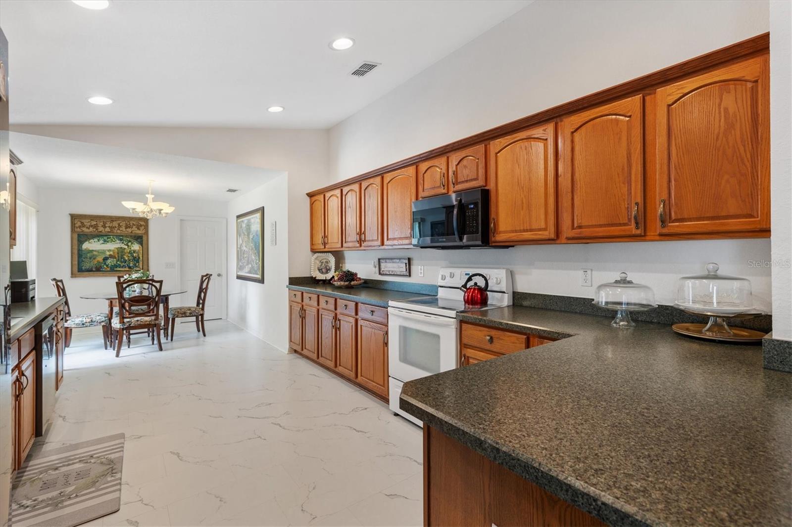 9498 SE 174TH LOOP