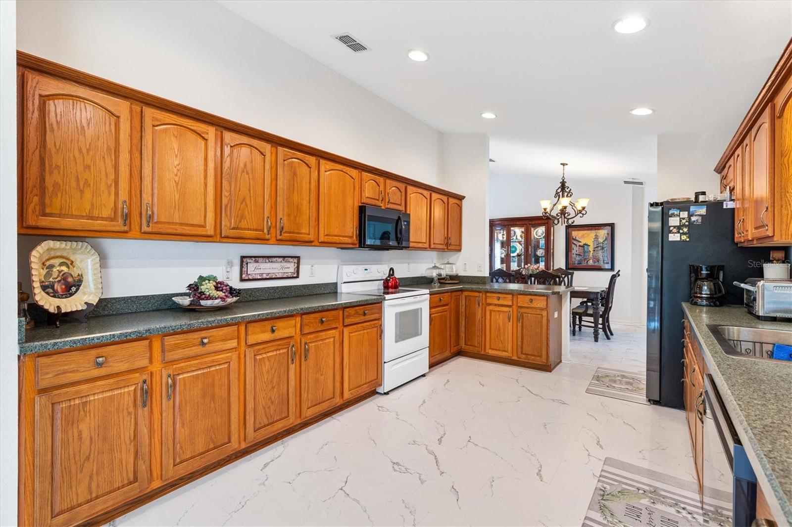9498 SE 174TH LOOP