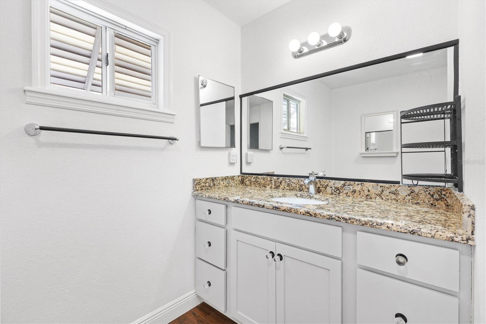10731 SE 174TH LOOP