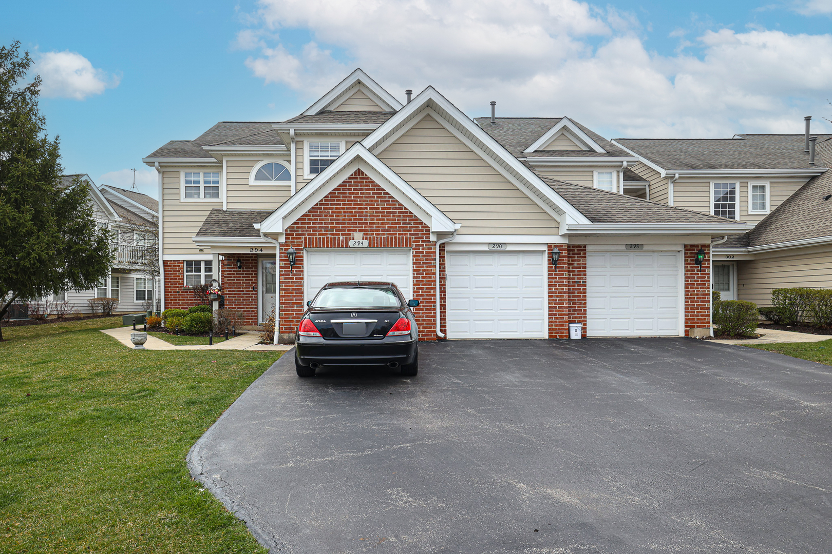 290 Sheffield Drive Unit: 290