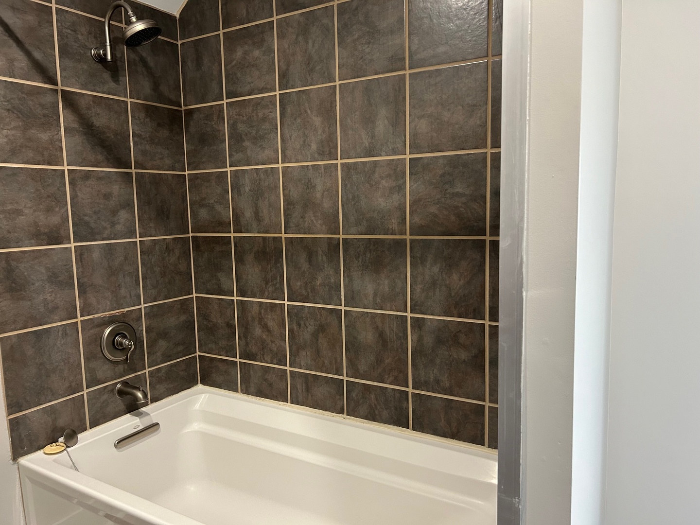 900 E Illinois Street