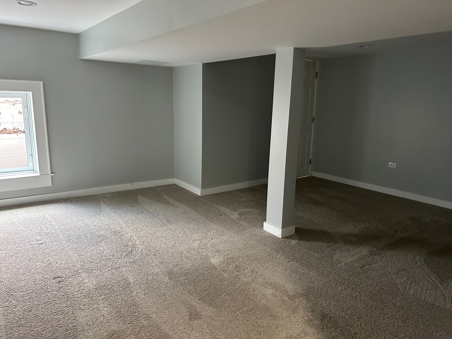 900 E Illinois Street