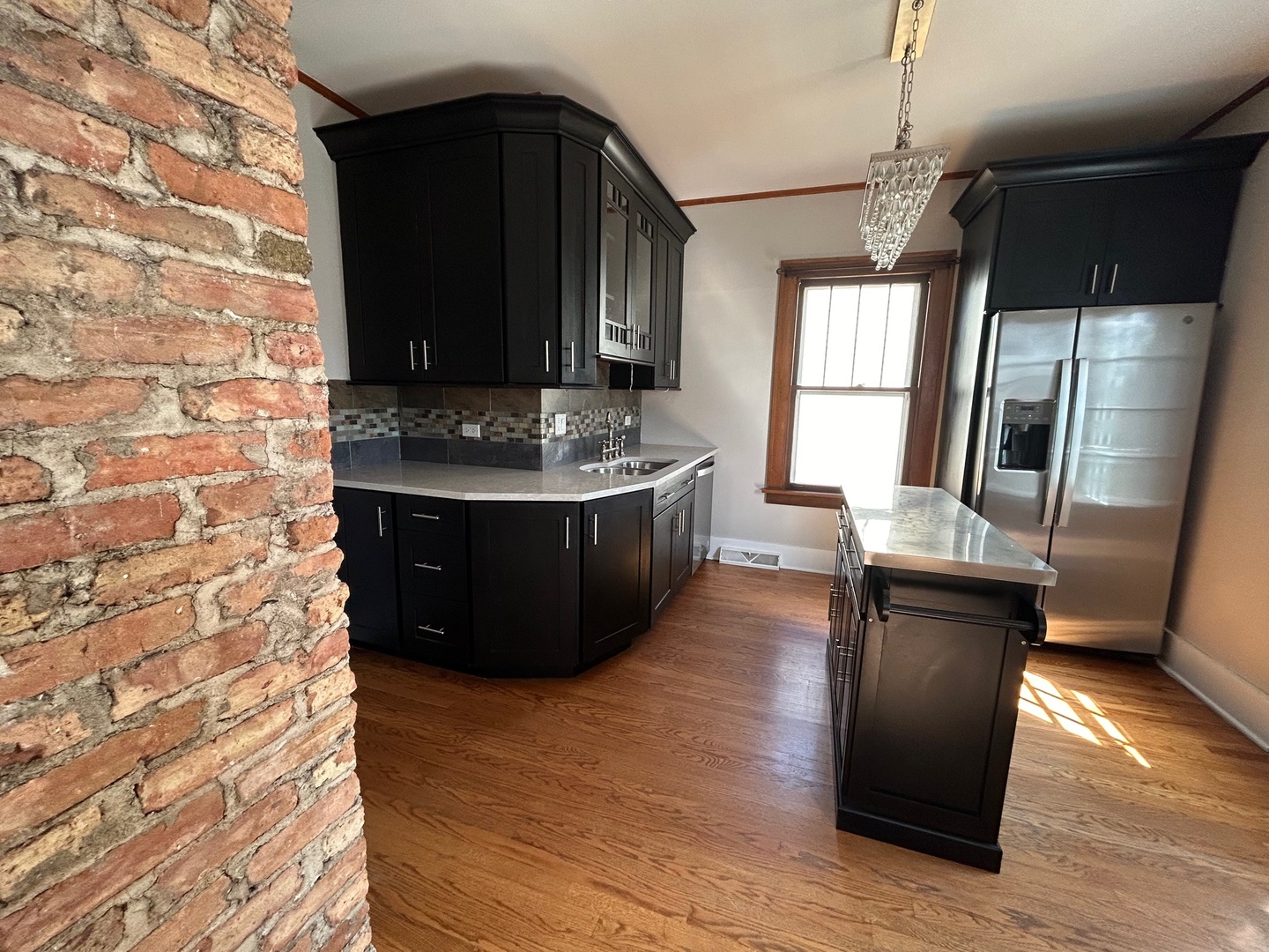 900 E Illinois Street