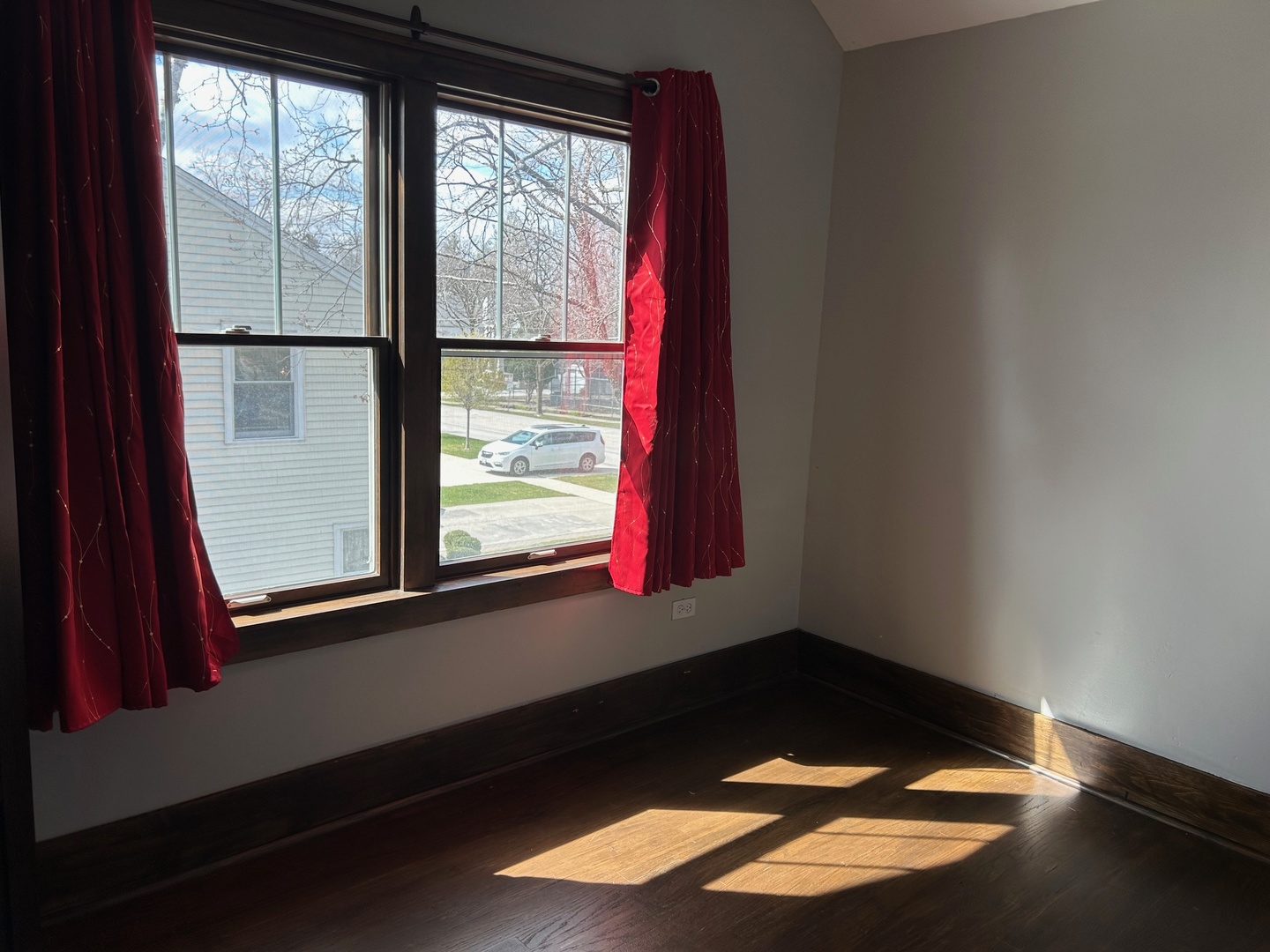 900 E Illinois Street