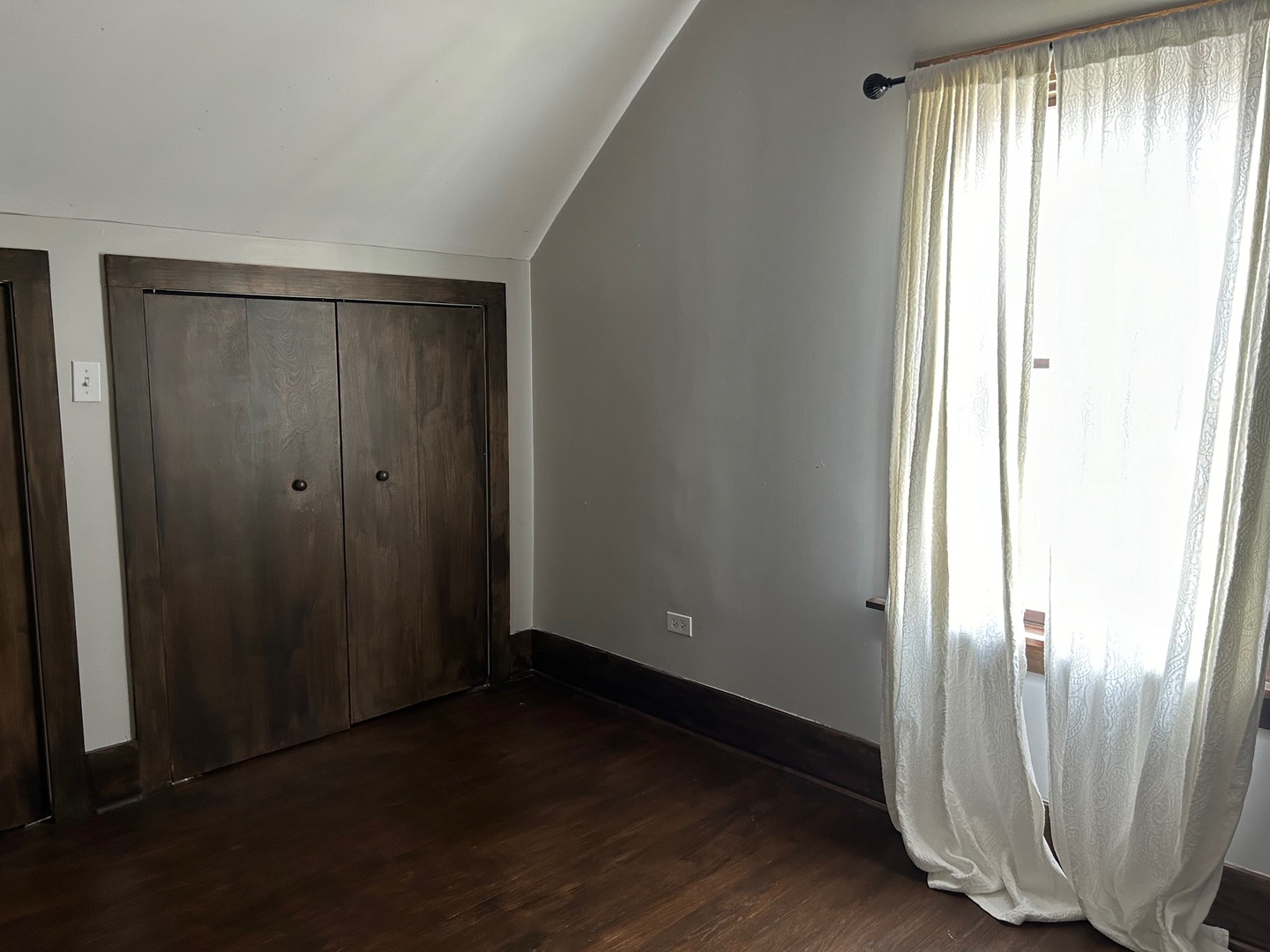 900 E Illinois Street