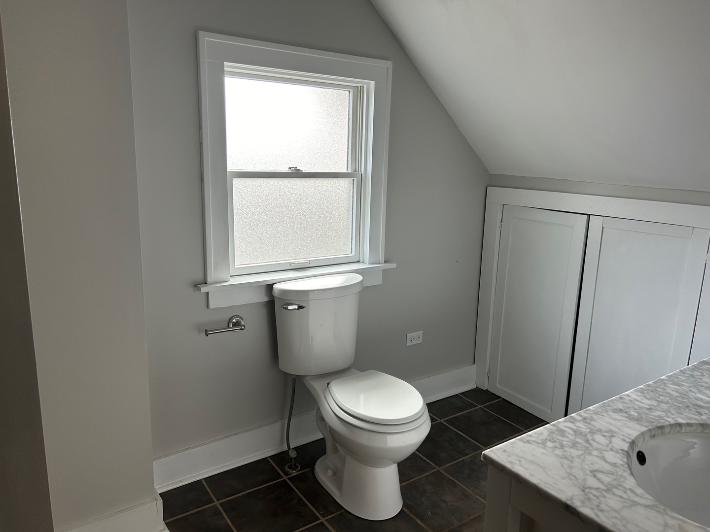 900 E Illinois Street