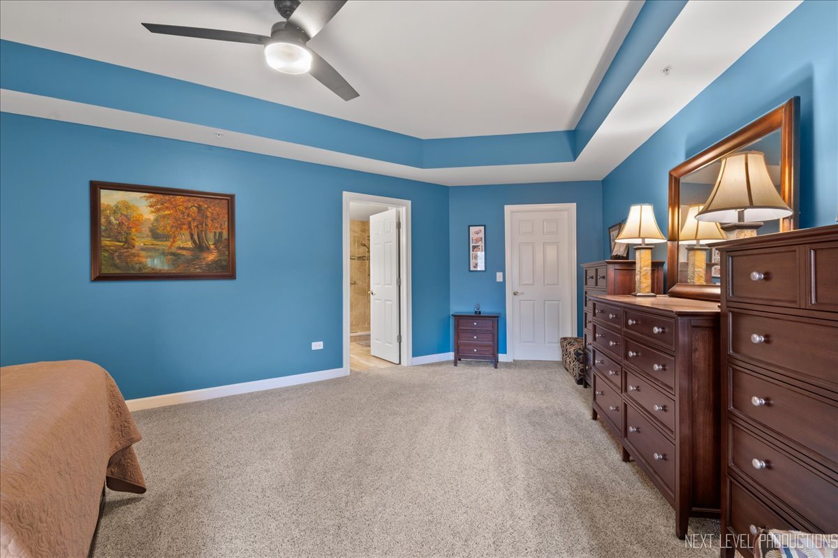 200 N River Lane Unit: 309