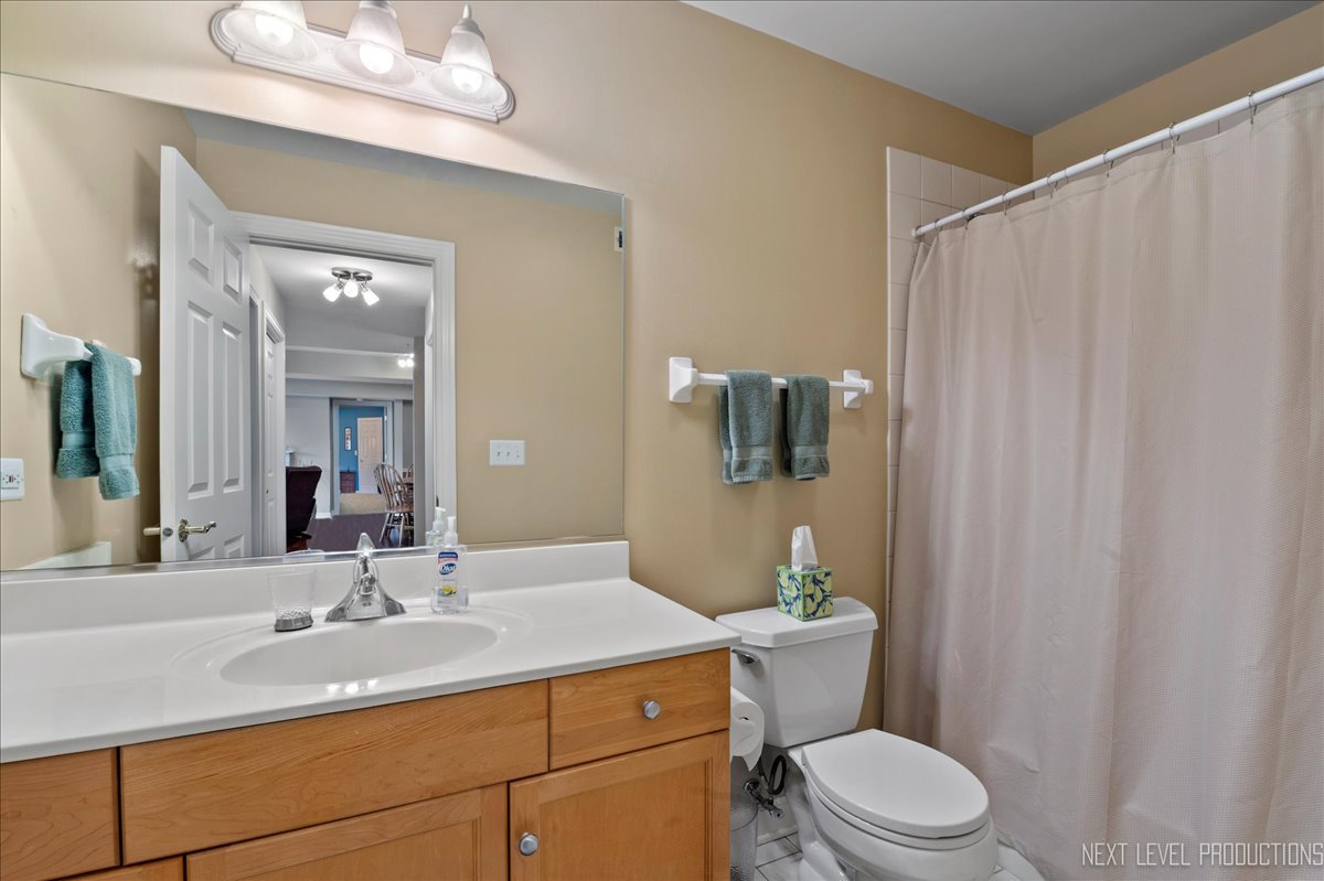 200 N River Lane Unit: 309