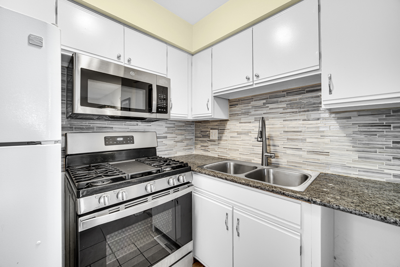 27W074 Cooley Avenue